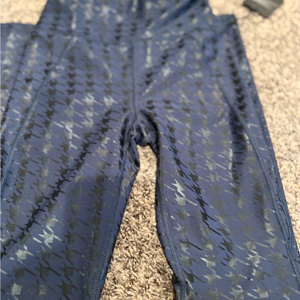 Savage X Fenty Sport Leggings - Picture 3 of 3